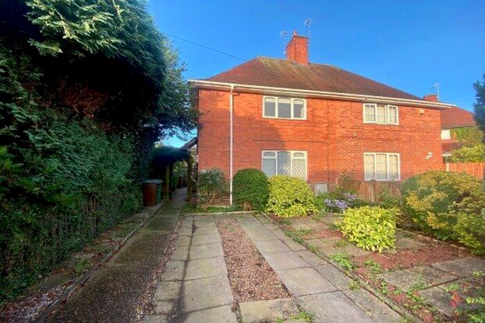 3 Bedroom Property To Rent In Desford Close, Nottingham, NG5