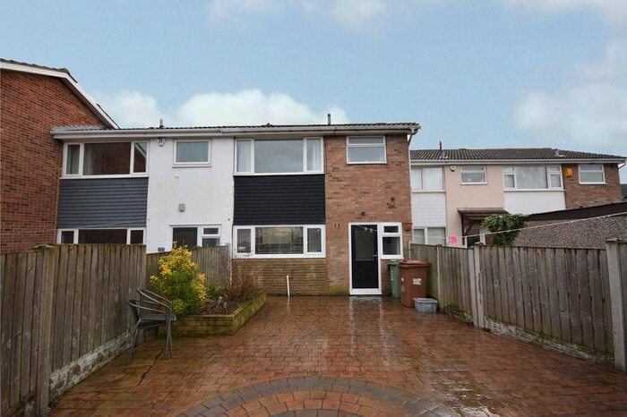 3 Bedroom Town House To Rent In Garland Drive, Colton, Leeds, LS15