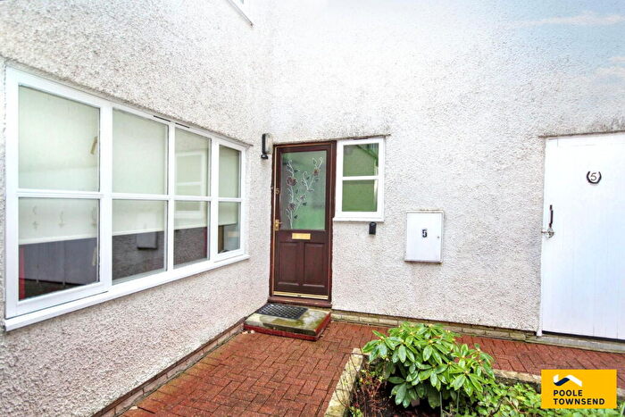 2 Bedroom Flat For Sale In Beckside Court, Ulverston, LA12