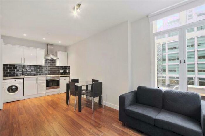 Flat To Rent In Warren Street, London, NW1
