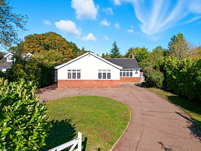 4 Bedroom Bungalow For Sale In Lower Road, Mountnessing, CM15