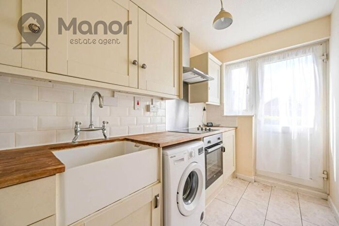 1 Bedroom Flat For Sale In Dunnock Road, East Ham, E6