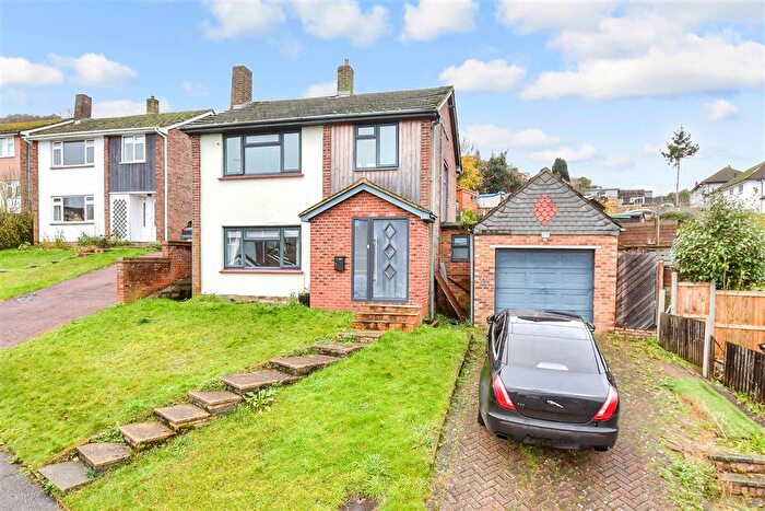 3 Bedroom Detached House For Sale In Reading Road, Dover, Kent, CT17