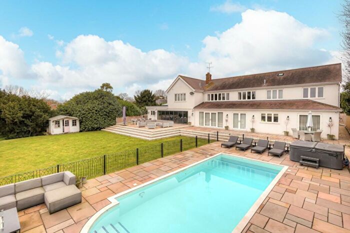 5 Bedroom Detached House For Sale In Wheelers Hill, Little Waltham, Chelmsford, CM3