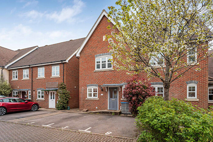 3 Bedroom Semi Detached House For Sale In Little Court, Wantage, OX12