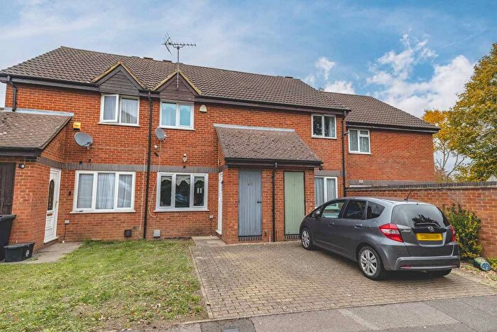 2 Bedroom Terraced House For Sale In Lindsey Road, Denham, UB9