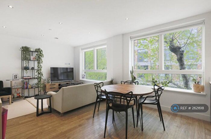 2 Bedroom Maisonette To Rent In Wyke Road, London, E3