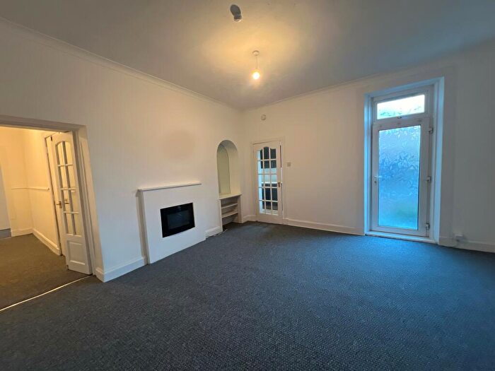 3 Bedroom Flat To Rent In King Street, KA16