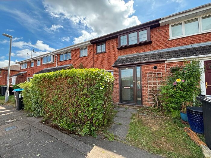 3 Bedroom Terraced House To Rent In Favell Drive, Furzton, Milton Keynes, MK4
