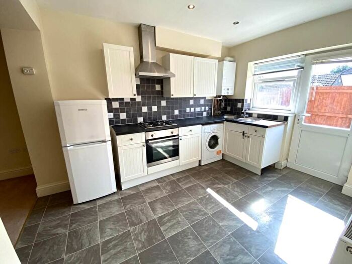2 Bedroom Flat To Rent In Northville Road, Northville, Bristol, BS7