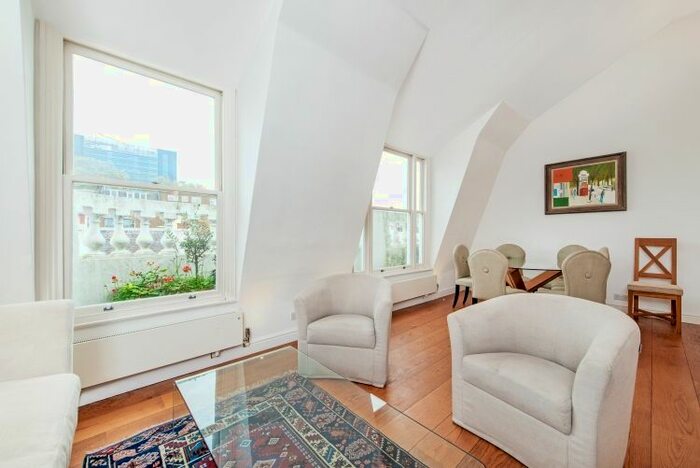 2 Bedroom Flat To Rent In Gloucester Terrace, London W2