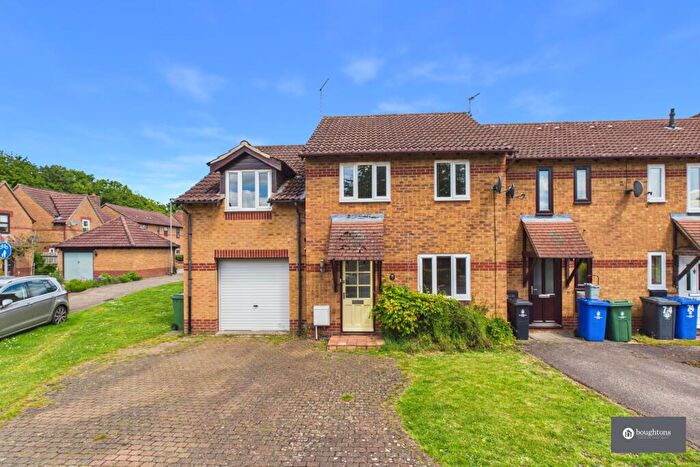 5 Bedroom End Of Terrace House For Sale In Johnson Avenue, Brackley, NN13