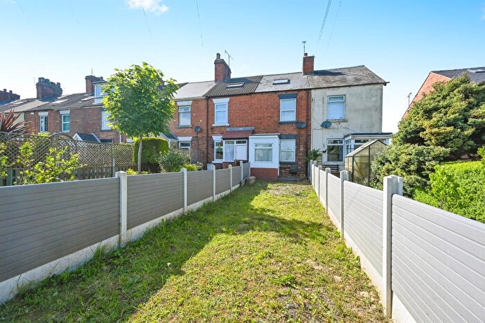 3 Bedroom Terraced House For Sale In Chesterfield Road, Barlborough, Chesterfield, S43