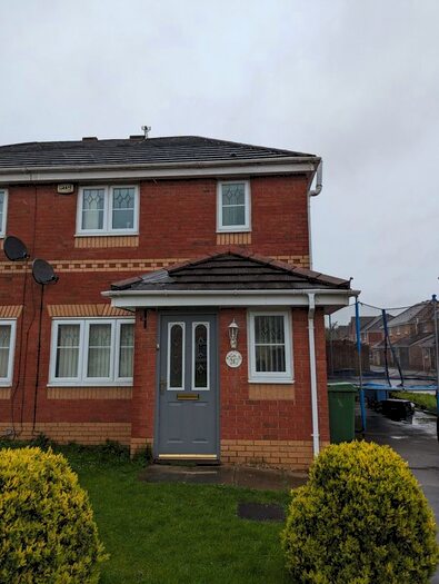 3 Bedroom Semi-Detached House To Rent In Avington Close, West Derby, Liverpool, L12