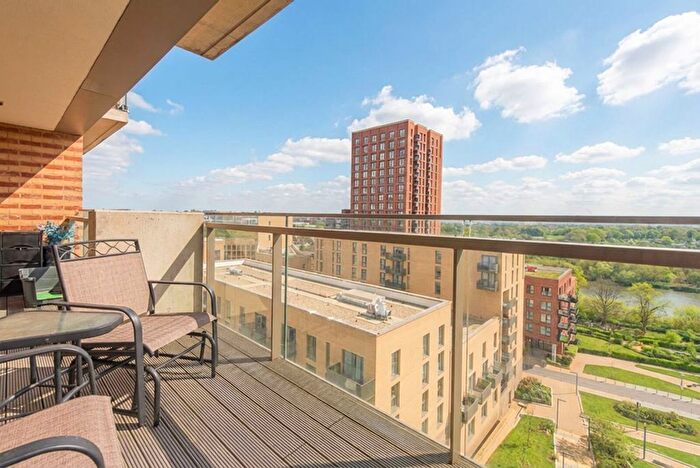 1 Bedroom Flat To Rent In Damsel Walk, Hendon, London, NW9