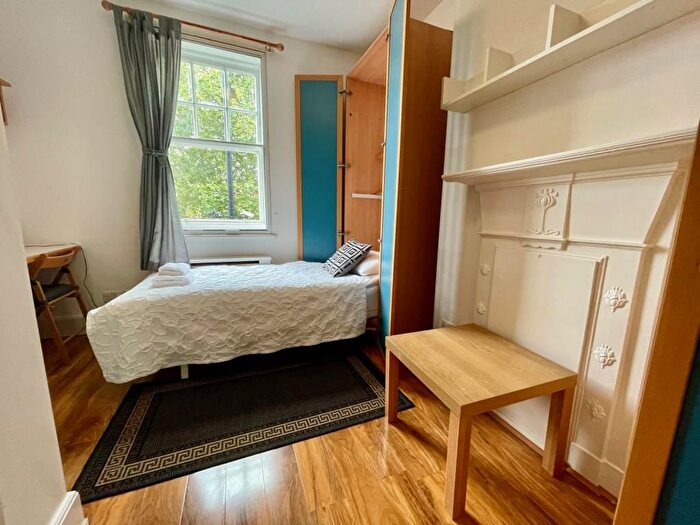 Studio To Rent In Fulham Palace Road, Hammersmith, London, W6