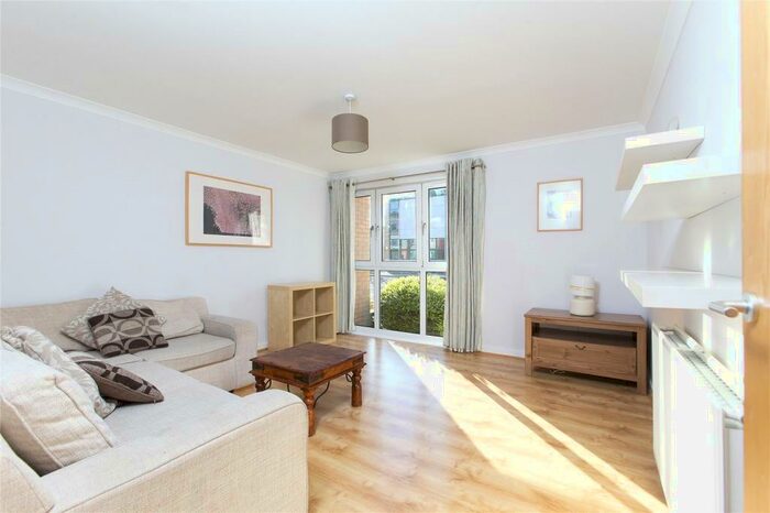 2 Bedroom Apartment To Rent In Saughton Mains Street, Saughton, Edinburgh, EH11