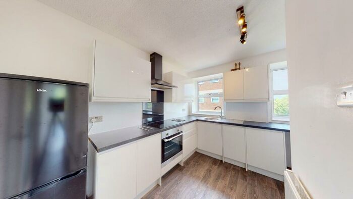2 Bedroom Flat To Rent In London Road, Brighton, BN1