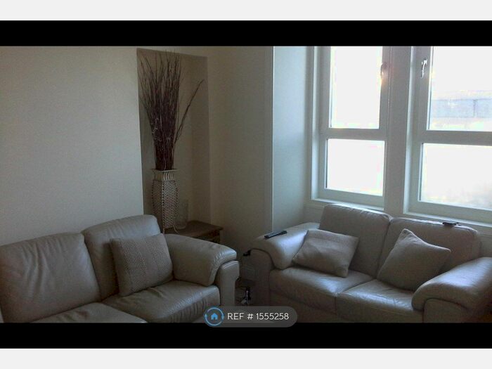 1 Bedroom Flat To Rent In Burnbank Road, Hamilton, ML3