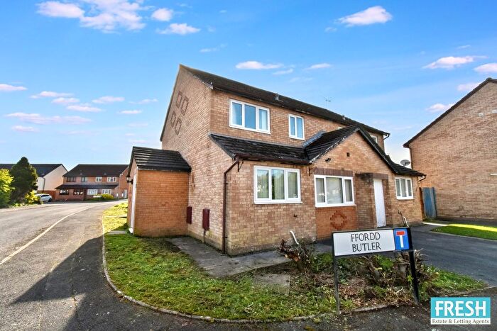 4 Bedroom Semi-Detached House For Sale In Ffordd Butler, Gowerton, Swansea, SA4