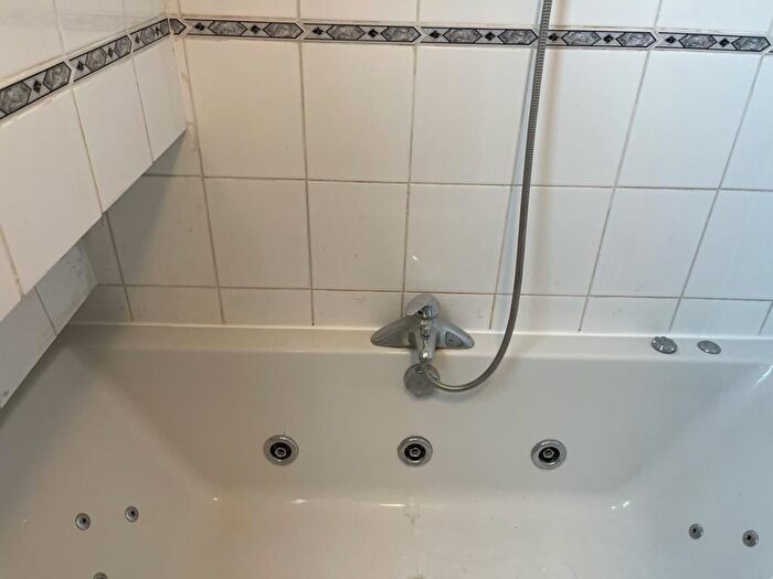 1 Bedroom Flat To Rent In Middleton Road, London, E8