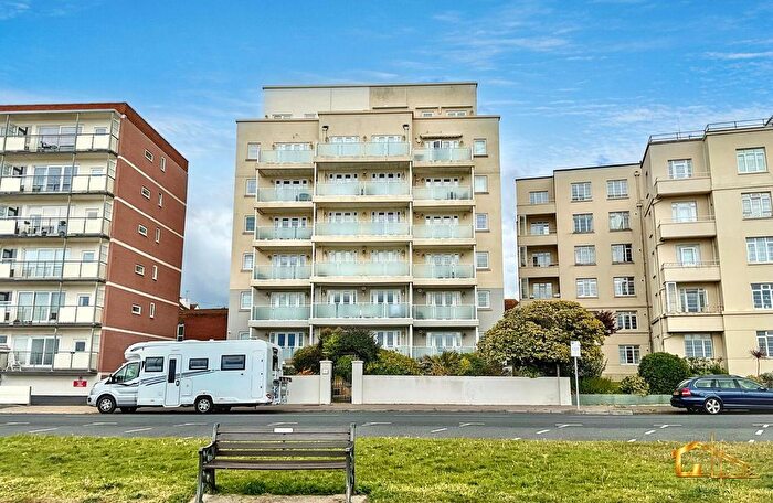 3 Bedroom Flat To Rent In Bedford Avenue, Bexhill-On-Sea, TN40