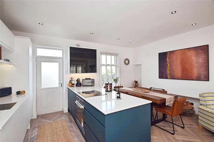 3 Bedroom Semi-detached House For Sale In Park Avenue, Mumbles, Swansea, SA3