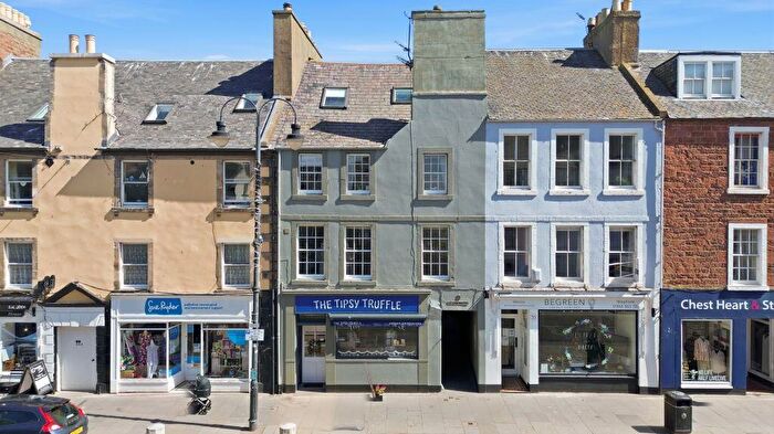 2 Bedroom Maisonette For Sale In E, High Street, Dunbar, EH42
