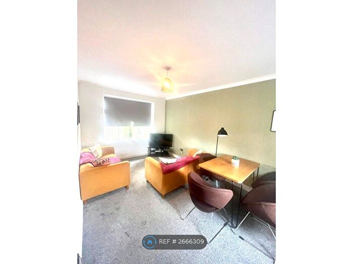 3 Bedroom Semi-Detached House To Rent In Queensway, Fenham, Newcastle Upon Tyne, NE4