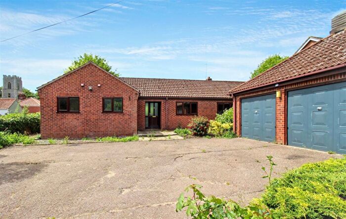 3 Bedroom Detached Bungalow For Sale In Church Street, Coltishall, Norwich, NR12