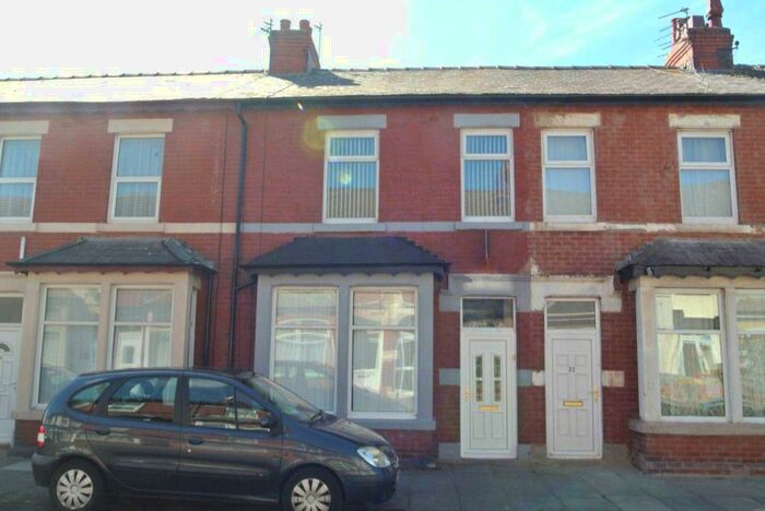 2 Bedroom House To Rent In Gladstone Street, Blackpool, FY4