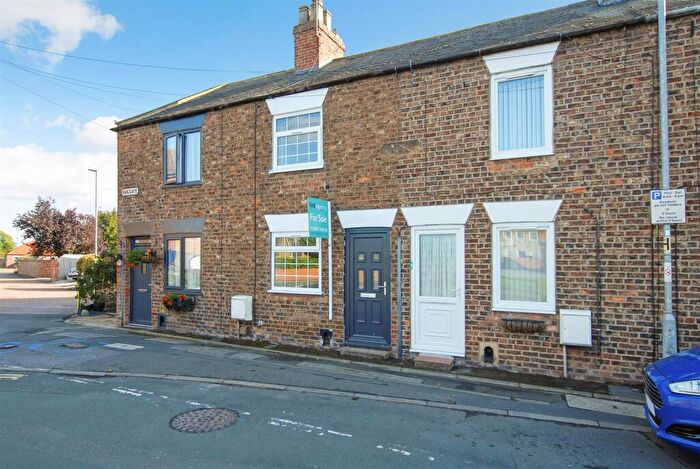 2 Bedroom Terraced House To Rent In Hailgate, Howden, DN14