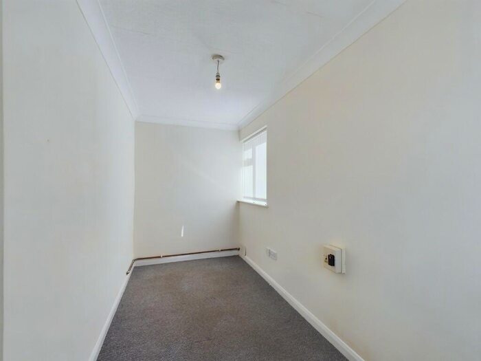 4 Bedroom Semi-Detached House To Rent In Beauly Court, Kettering, Northamptonshire, NN15