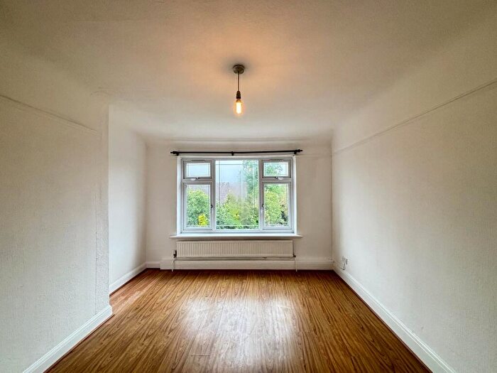 3 Bedroom Semi Detached House To Rent In Drummond Drive, Stanmore, HA7