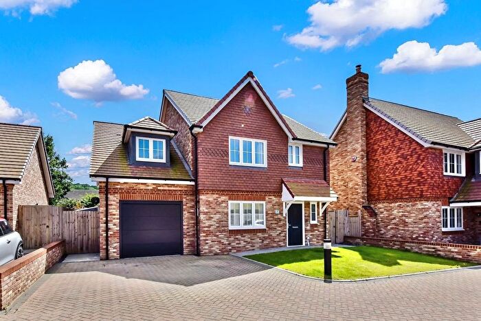 4 Bedroom Detached House For Sale In Berry Wood Close, Cliffe Woods, Kent., ME3