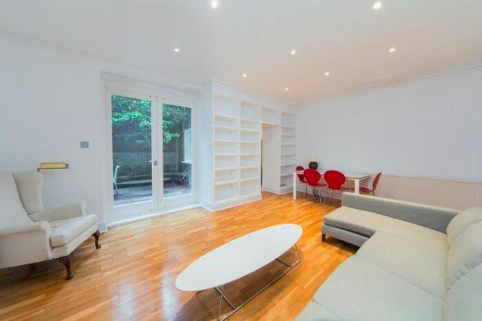 1 Bedroom Flat To Rent In Kempsford Gardens, London, SW5