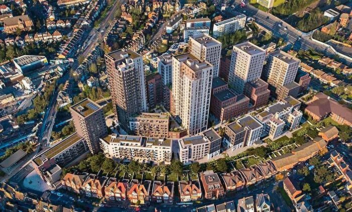 1 Bedroom Flat For Sale In The Verdean, Friary Road, London, W3