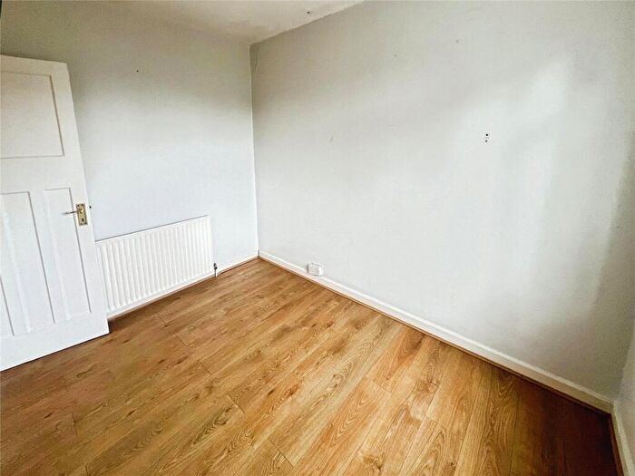 3 Bedroom Terraced House For Sale In Salt Hill Way, Slough, Berkshire, SL1