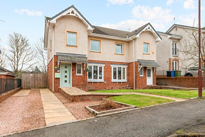 3 Bedroom Semi Detached House For Sale In Donaldson Avenue, Alloa, FK10