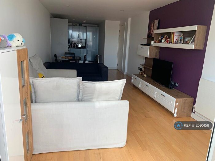 2 Bedroom Flat To Rent In Elm Road, Wembley, HA9