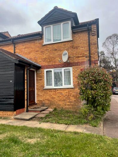 1 Bedroom Maisonette To Rent In Burrell Close, Edgware, HA8