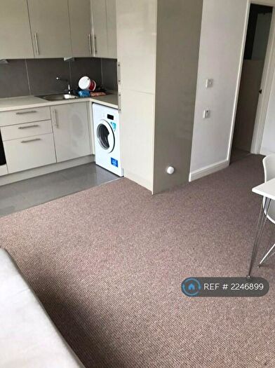 2 Bedroom Flat To Rent In Earlham Road, Norwich, NR2