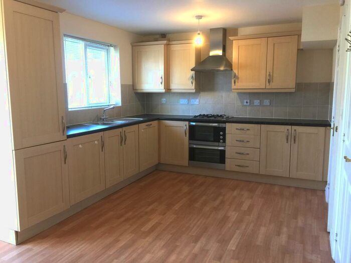 4 Bedroom Town House To Rent In Magnolia Way, Costessey, Norwich, NR8