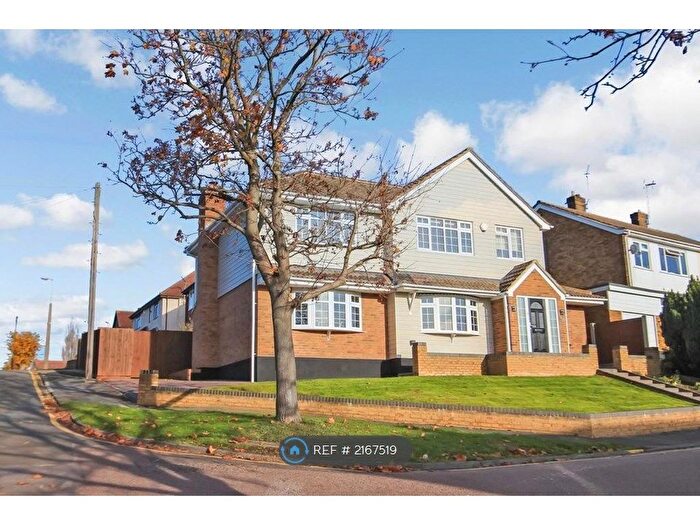 4 Bedroom Detached House To Rent In Beech Avenue, Rayleigh, SS6
