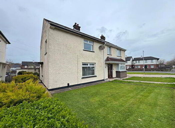 3 Bedroom Semi-Detached House For Sale In Rathcoole Drive, Newtownabbey, BT37
