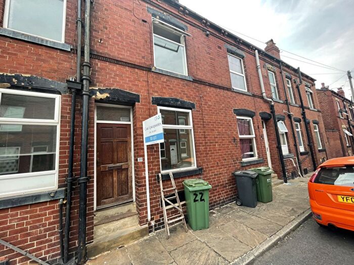 1 Bedroom Terraced House To Rent In Marley Terrace, Leeds, West Yorkshire., LS11