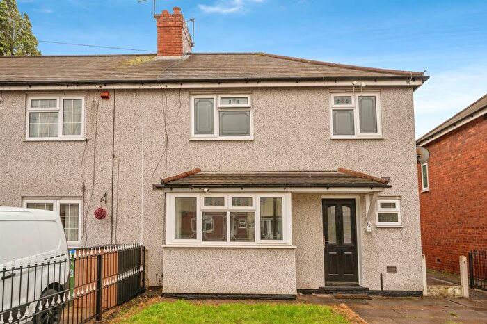 3 Bedroom Semi-Detached House For Sale In Webb Road, Tipton, DY4