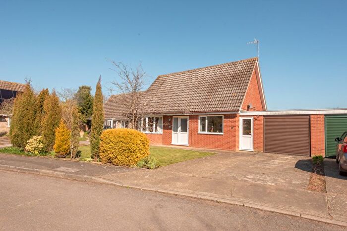 3 Bedroom Detached Bungalow For Sale In Fairfields, Darsham, Saxmundham, IP17