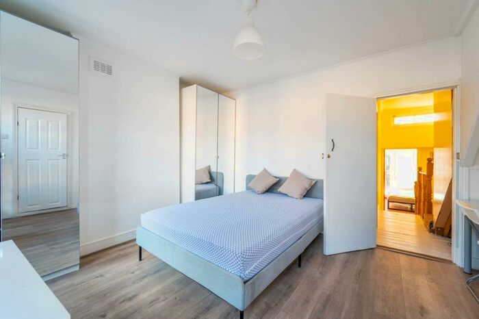 3 Bedroom Terraced House To Rent In Denzil Road, Willesden, London, NW10