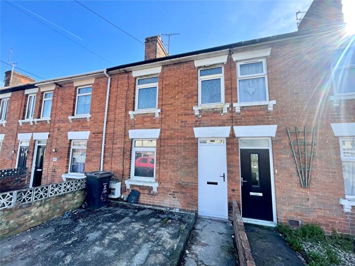 3 Bedroom Terraced House To Rent In Beechcroft Road, Swindon, Wiltshire, SN2